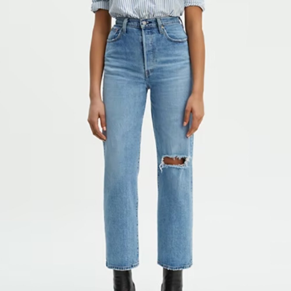 Levi's Ribcage Jean in Medium Wash 26